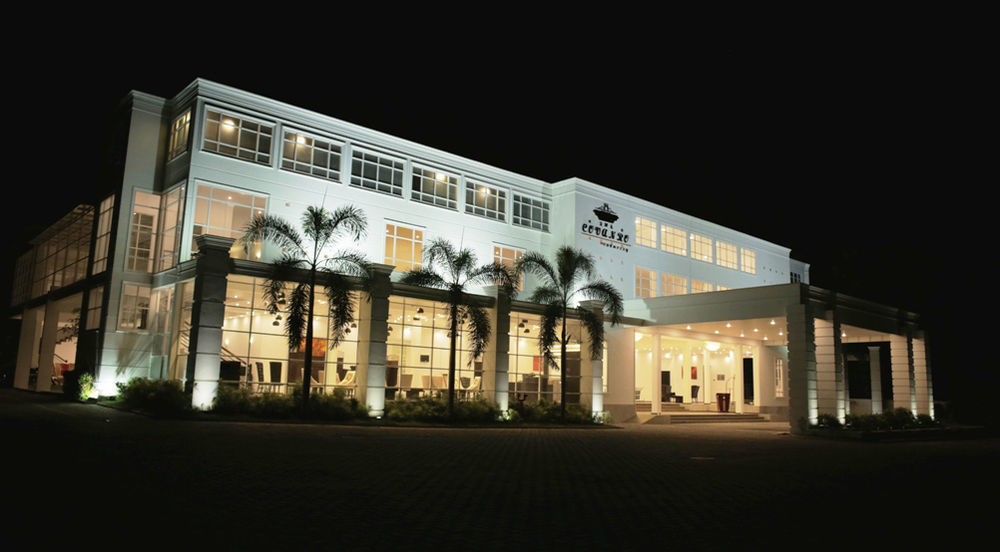The Covanro Airport Hotel - Katunayake Gampaha Exterior foto