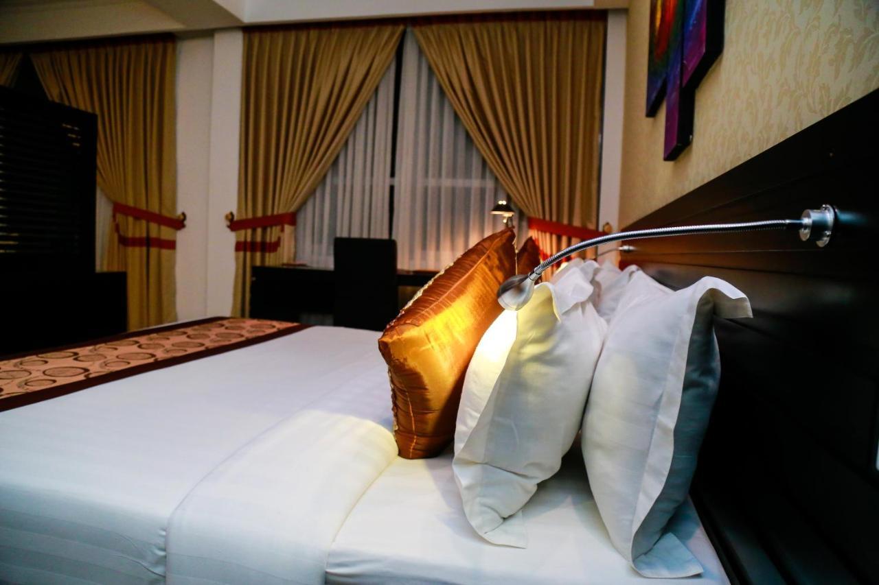 The Covanro Airport Hotel - Katunayake Gampaha Exterior foto